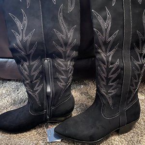 Cowboy Boots women’s size 8 Faux Suede NWT by Universal Thread